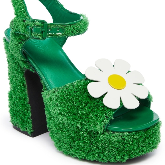 Its Always Greener Platform Heels - Picture 6 of 10